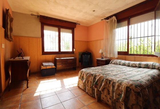 Resale - Villa - Heredades - Heredades - Village