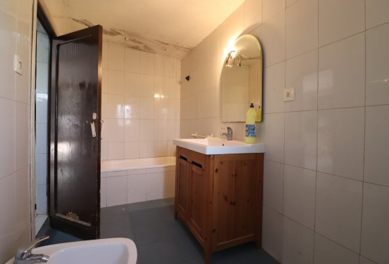 Resale - Villa - Heredades - Heredades - Village