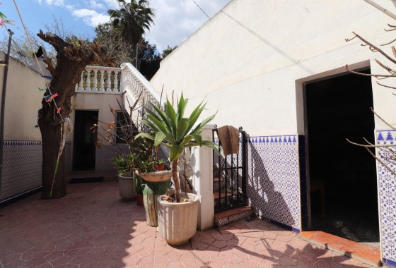 Resale - Villa - Heredades - Heredades - Village