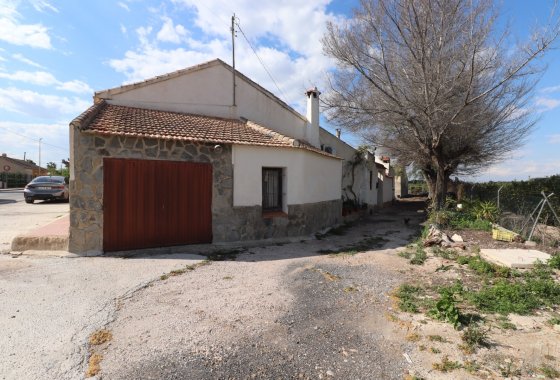 Resale - Villa - Heredades - Heredades - Village