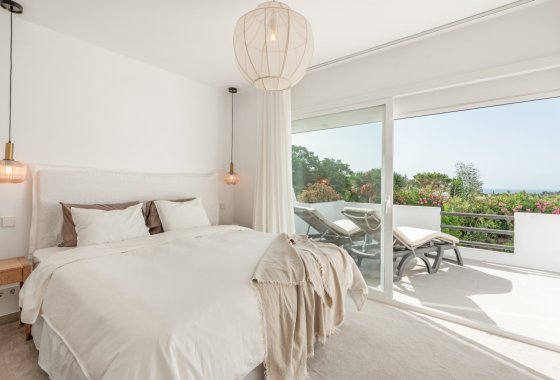 Resale - Townhouse - Marbella - Nueva Andalucía