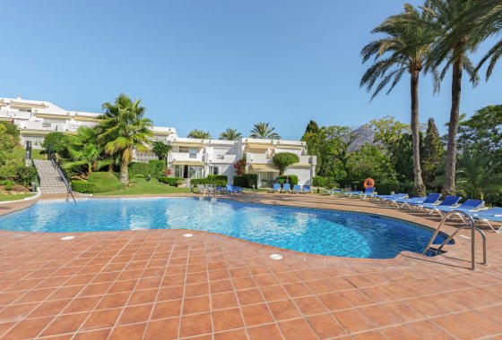 Resale - Townhouse - Marbella - Nueva Andalucía