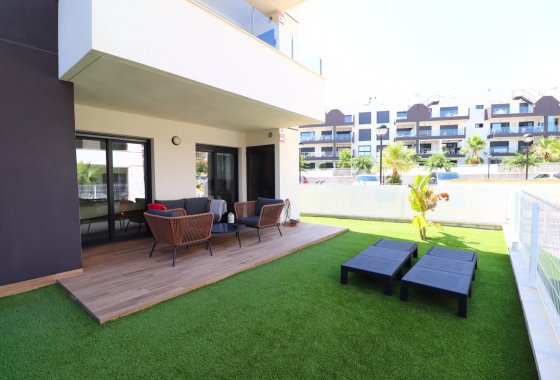 Resale - Apartment - Orihuela Costa - Villamartin