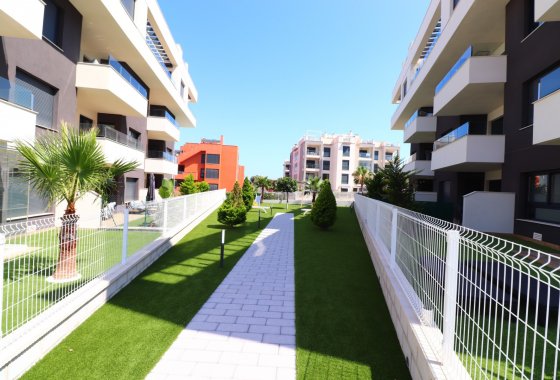 Resale - Apartment - Orihuela Costa - Villamartin