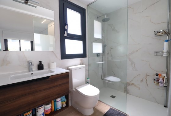 Resale - Apartment - Orihuela Costa - Villamartin