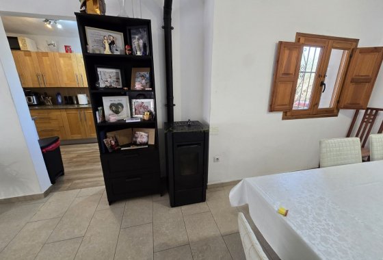 Resale - Country House - Sax