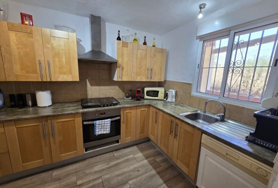 Resale - Country House - Sax