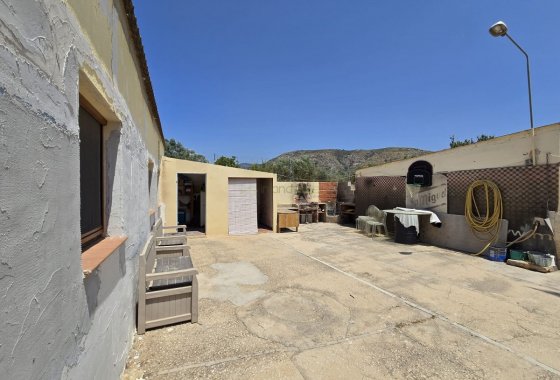 Resale - Country House - Sax