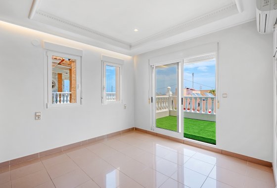 بازفروش - ویلا - Torrevieja