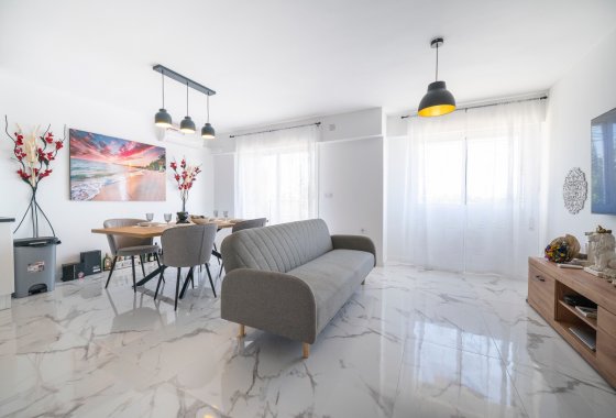 Resale - Apartment - Orihuela Costa - Punta Prima