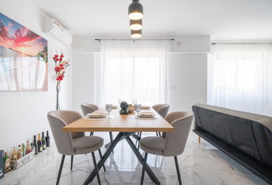Resale - Apartment - Orihuela Costa - Punta Prima
