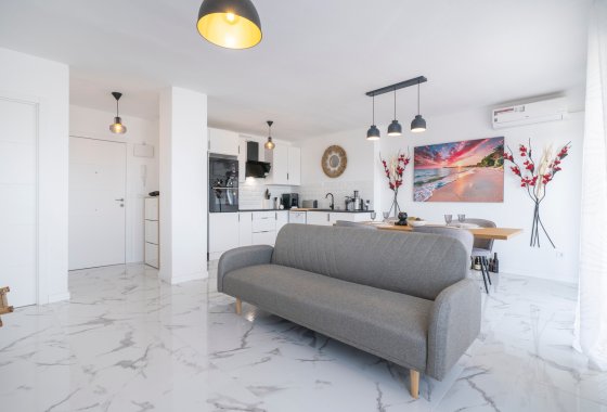 Resale - Apartment - Orihuela Costa - Punta Prima