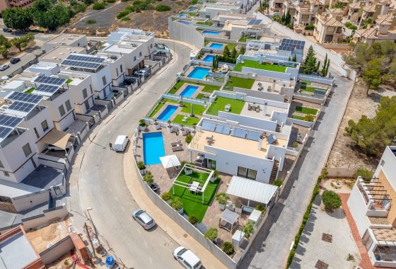 Resale - Villa - Orihuela Costa - Villamartín