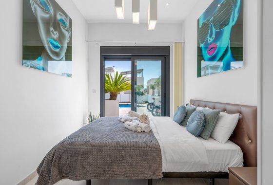 Resale - Villa - Orihuela Costa - Villamartín