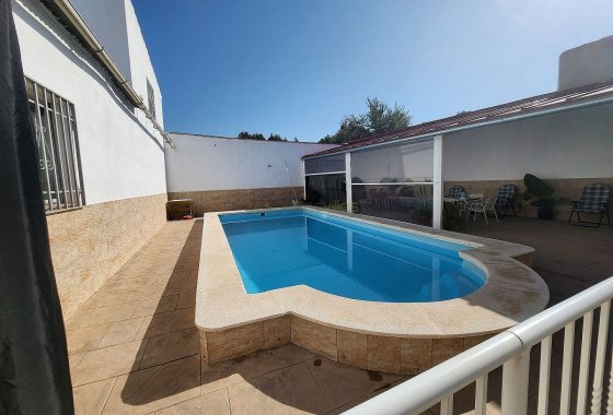 بازفروش - ویلا - Villena