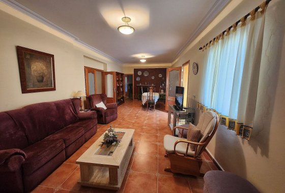 بازفروش - ویلا - Villena