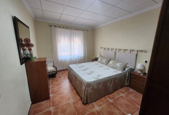 بازفروش - ویلا - Villena