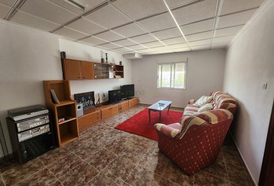 بازفروش - ویلا - Villena