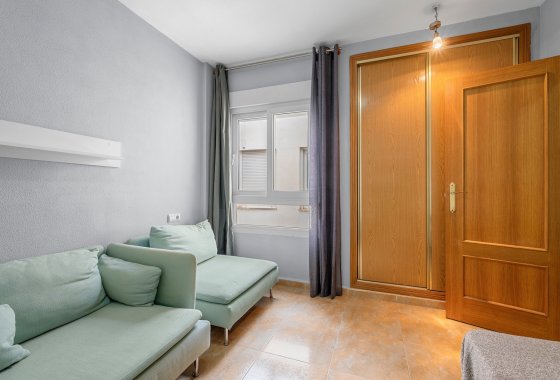 Resale - Apartment - Almoradí