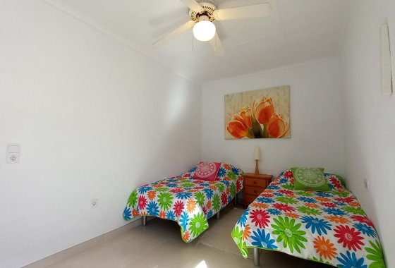 Resale - Villa - Torrevieja - La Siesta