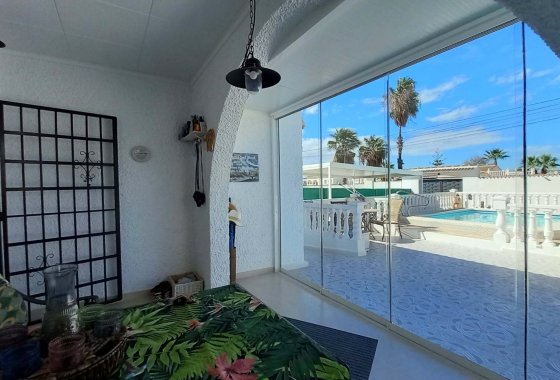 Resale - Villa - Torrevieja - La Siesta