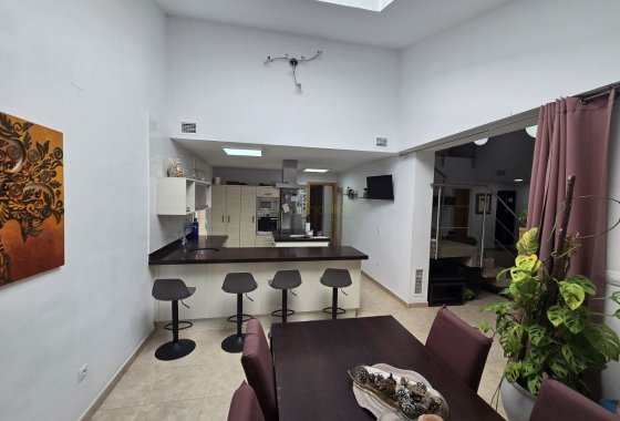 Wiederverkauf - Villa - Salinas