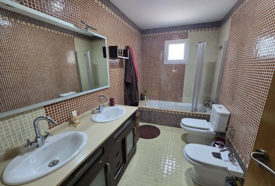 Wiederverkauf - Villa - Salinas