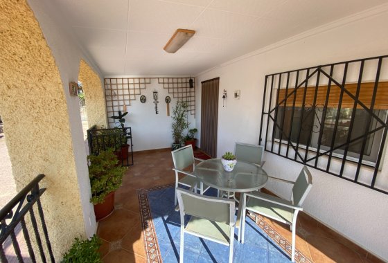 Reventa - Villa - Sax