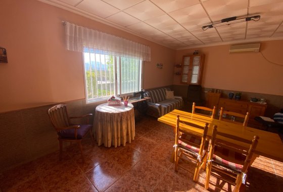 Reventa - Villa - Sax