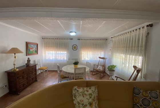 Reventa - Villa - Sax