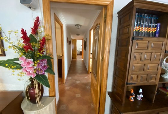 Reventa - Villa - Sax