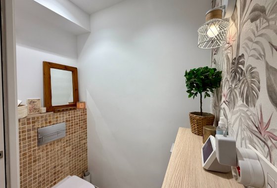 Resale - Apartment - Benahavis - La Quinta