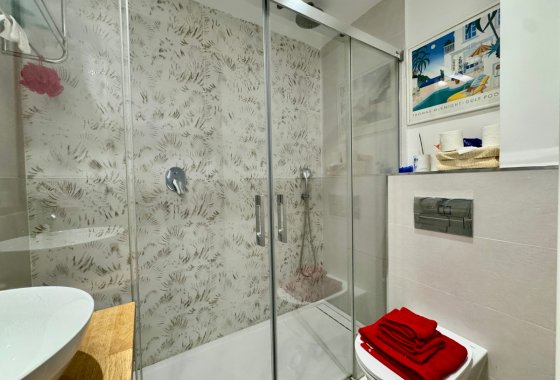 Resale - Apartment - Benahavis - La Quinta