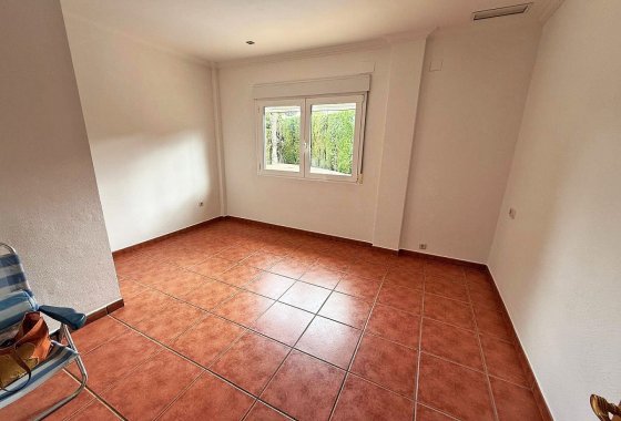 بازفروش - ویلا - Elda