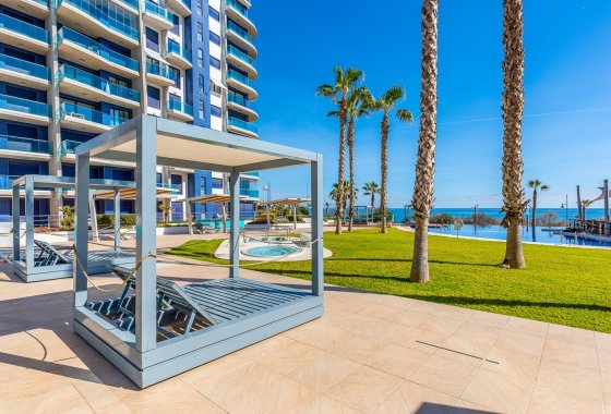 Resale - Apartment - Orihuela Costa - Punta Prima