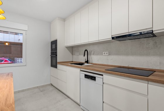 Resale - Apartment - Torrevieja - El Acequión - Los Náufragos