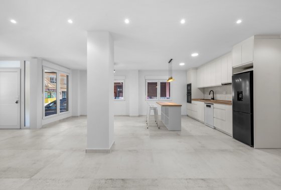 Resale - Apartment - Torrevieja - El Acequión - Los Náufragos