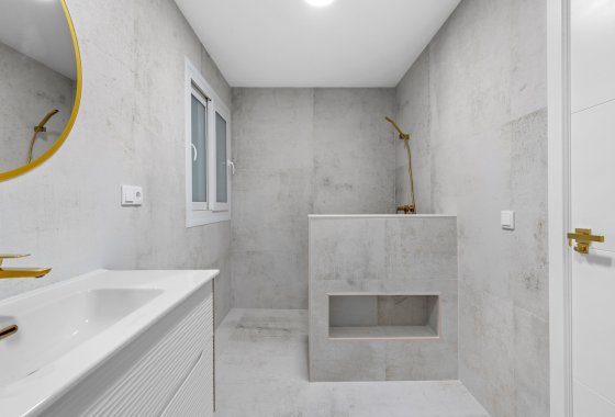 Resale - Apartment - Torrevieja - El Acequión - Los Náufragos