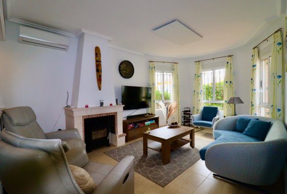 Resale - Villa - Guardamar del Segura - El Raso