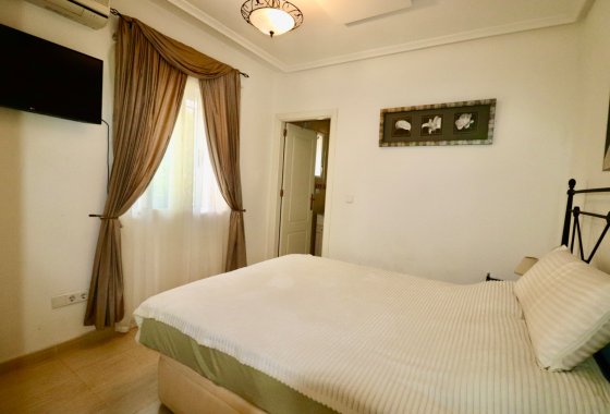 Resale - Villa - Guardamar del Segura - El Raso