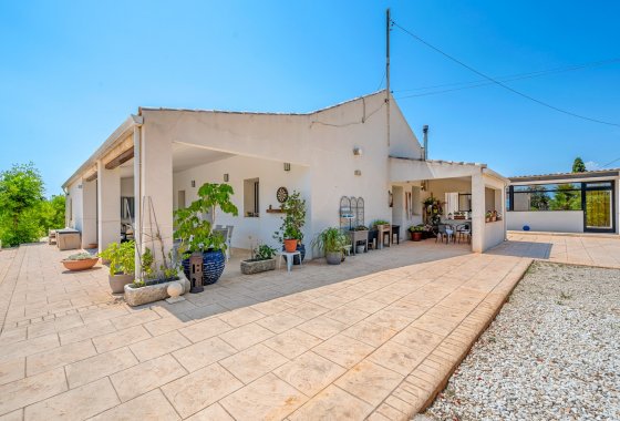 Resale - Country House - Elche