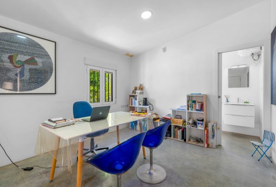 Resale - Country House - Elche