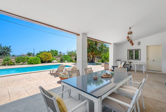 Resale - Country House - Elche