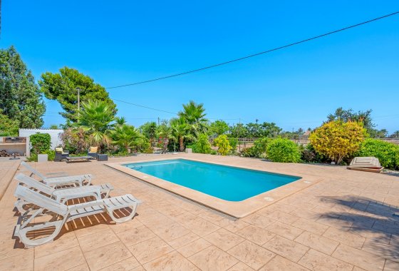 Resale - Country House - Elche