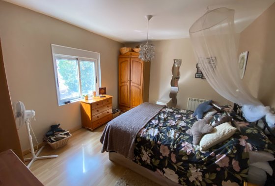 Reventa - Villa - Sax