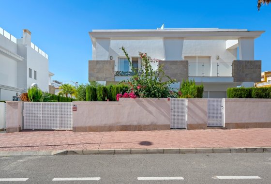 Resale - Townhouse - Ciudad Quesada - Doña Pepa