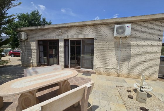 Wiederverkauf - Villa - Salinas