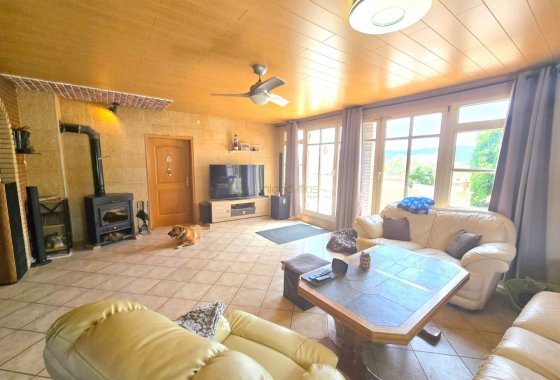 Wiederverkauf - Villa - Salinas