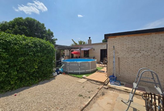 Wiederverkauf - Villa - Salinas