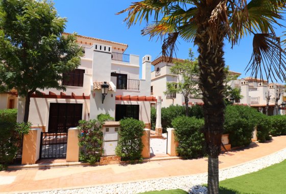 Resale - Villa - Algorfa - La Finca Golf Resort